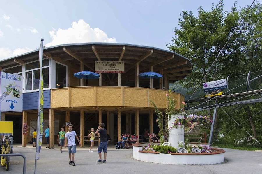 Le parc de loisirs de la Robella, dans le Val-de-Travers, propose un large éventail d'activités exceptionnelles pour les classes d’école